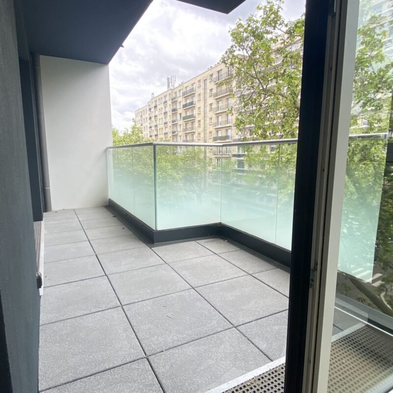 Appartement 5 pièces loggia balcon et 2 parkings à Boulogne-Billancourt (92100)