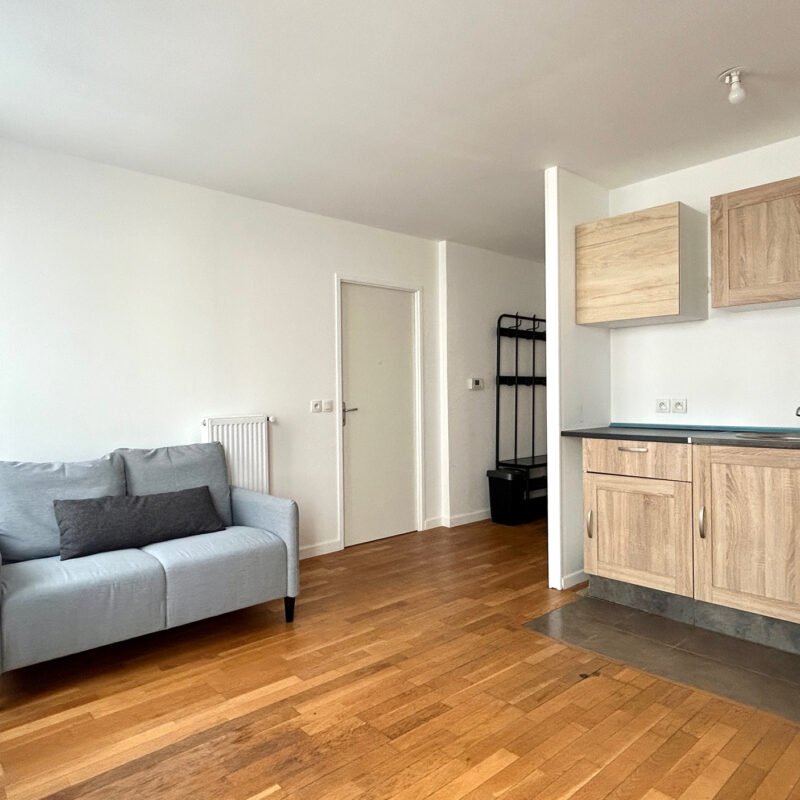 Location meublée 2 pièces 43m² et parking à Puteaux (92800)