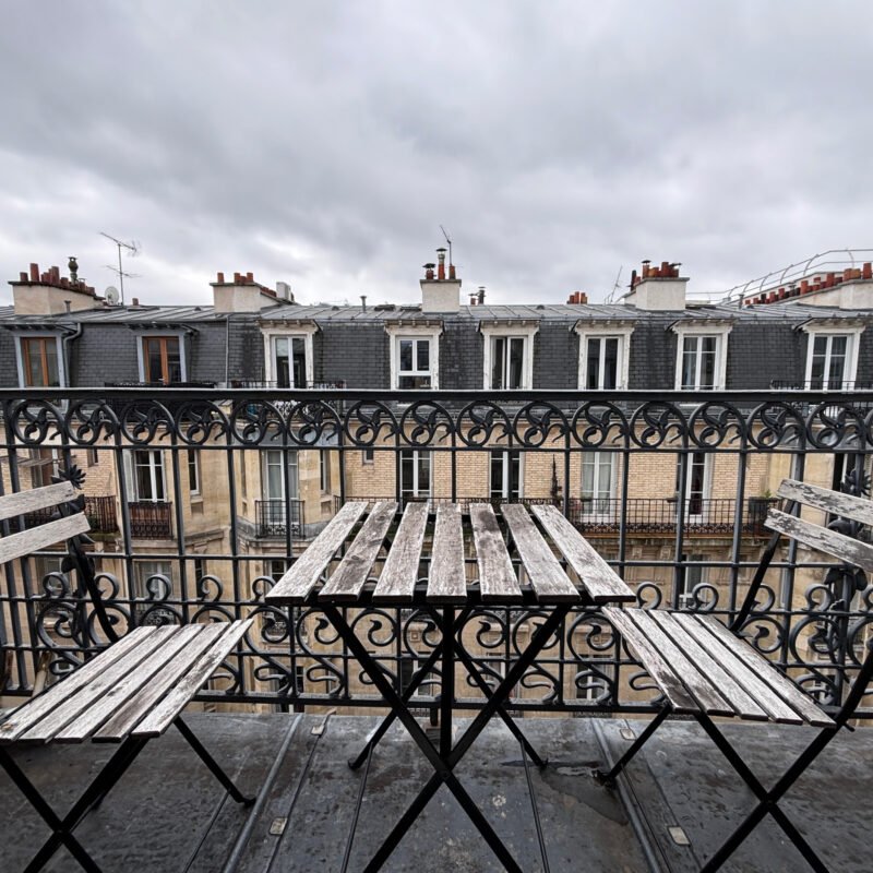 Studio 12m², balcon et cave à Paris (75015)