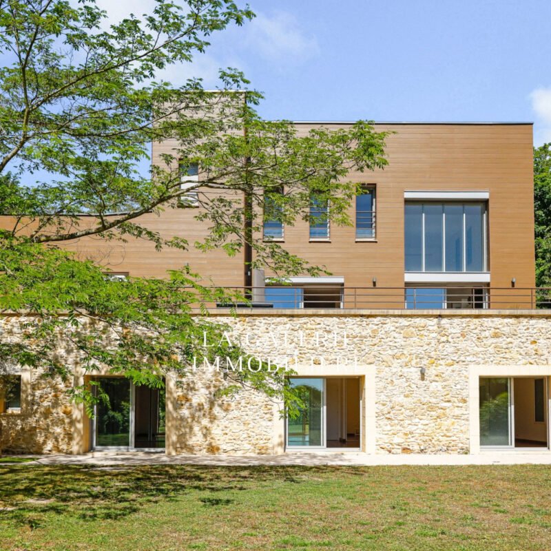 Maison d’architecte, psicine, terrasses, jardin. à Triel-sur-Seine (78510)