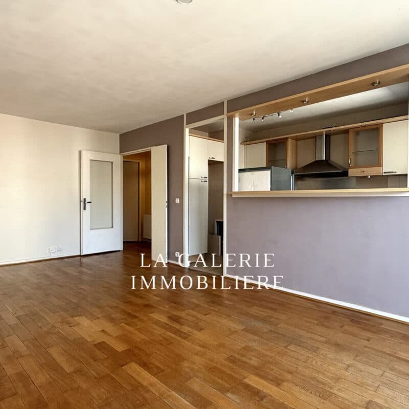 Location meublée – 3 pièces 62,60m² balcons cave et parking à Puteaux (92800)
