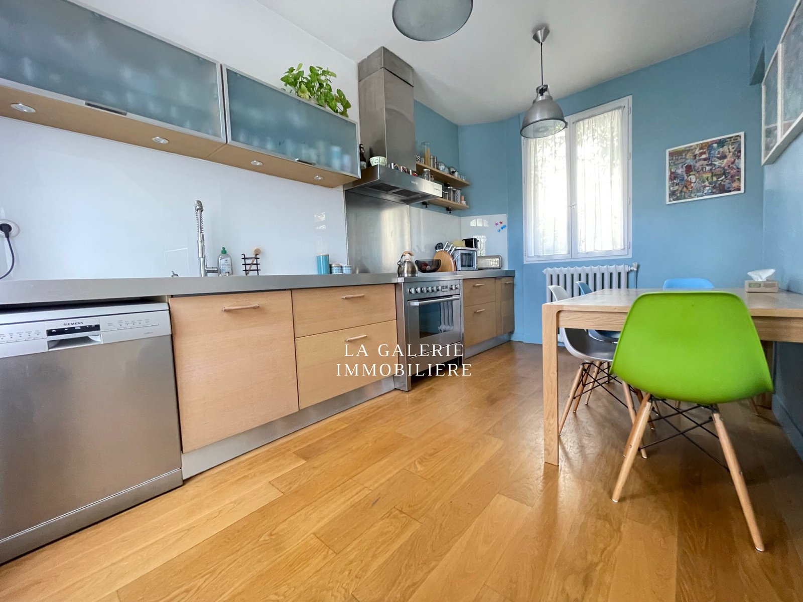 Maison de Ville de 148m² - 5 pièces - 4 Chambres à Suresnes (92150) – Image 8