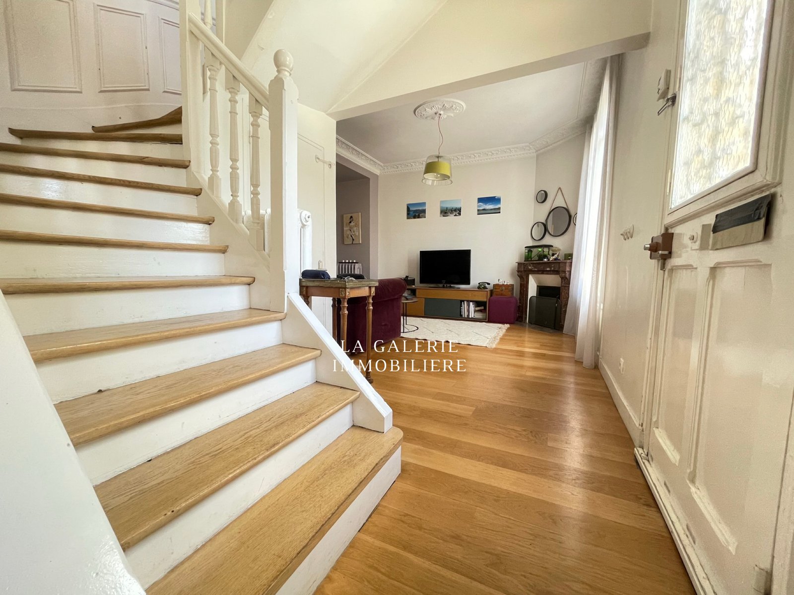 Maison de Ville de 148m² - 5 pièces - 4 Chambres à Suresnes (92150) – Image 4