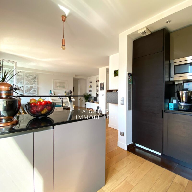 Appartement 4 pièces, cave + parking à Suresnes (92150)