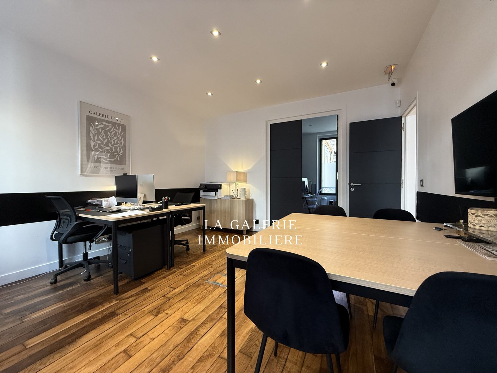 17570878461_LP068_3_original