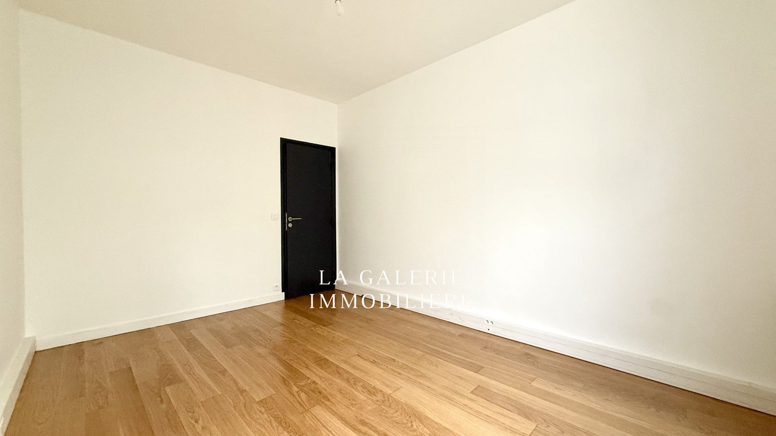 17577027781_LP071_14_original