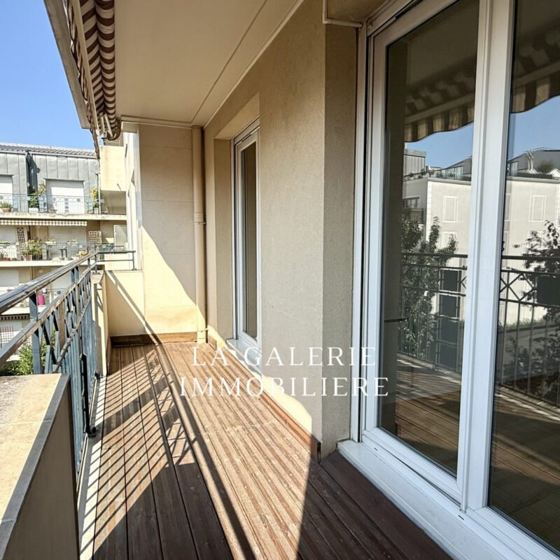 Location meublée – 3 pièces 62,60m² balcons cave et parking à Puteaux (92800)