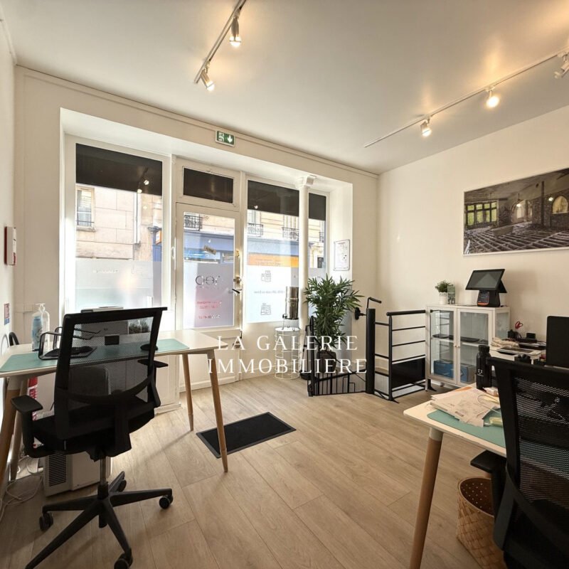 Local commercial 31 m² Paris 15ème à Paris (75015)