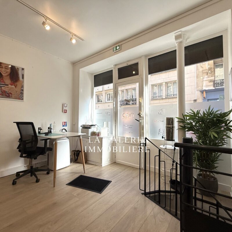 Local commercial 31 m² Paris 15ème à Paris (75015)