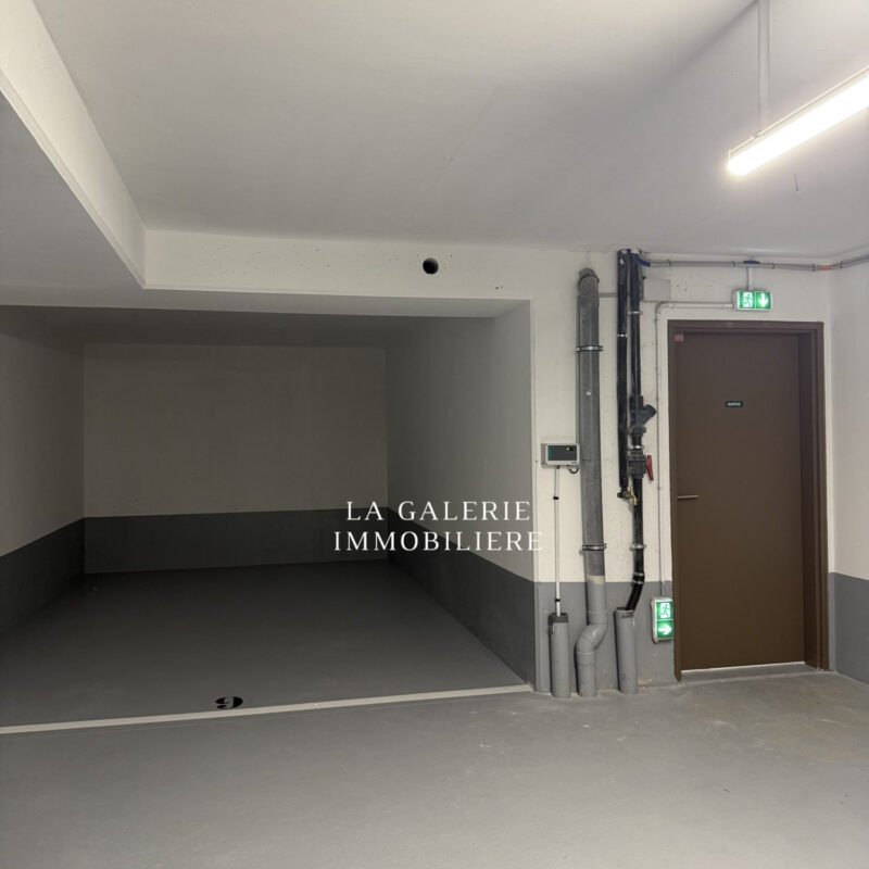 Location – Place de stationnement à Puteaux (92800)