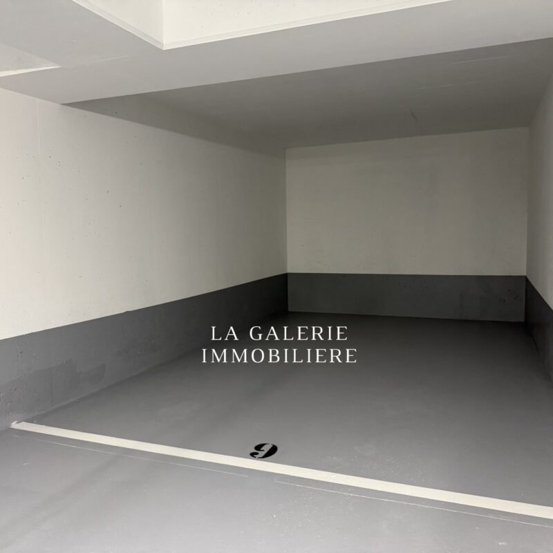 Location – Place de stationnement à Puteaux (92800)