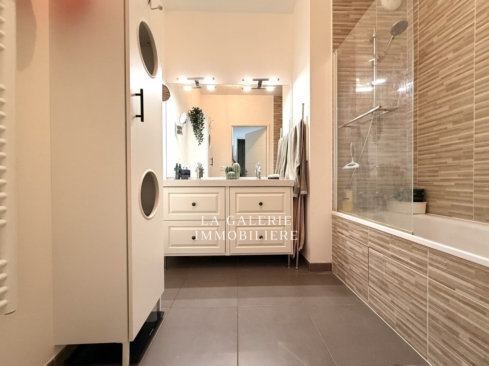 Location meublée 3 pièces, jardin 17m² et grand parking à Puteaux (92800) – Image 8