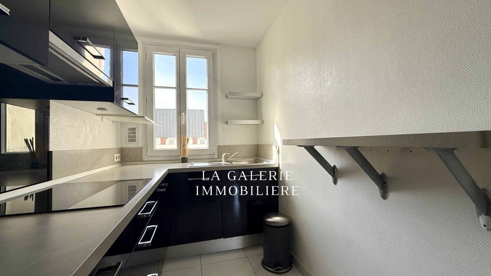 Location meublée - 3 pièces 65m² et 2 caves à Puteaux (92800) – Image 5