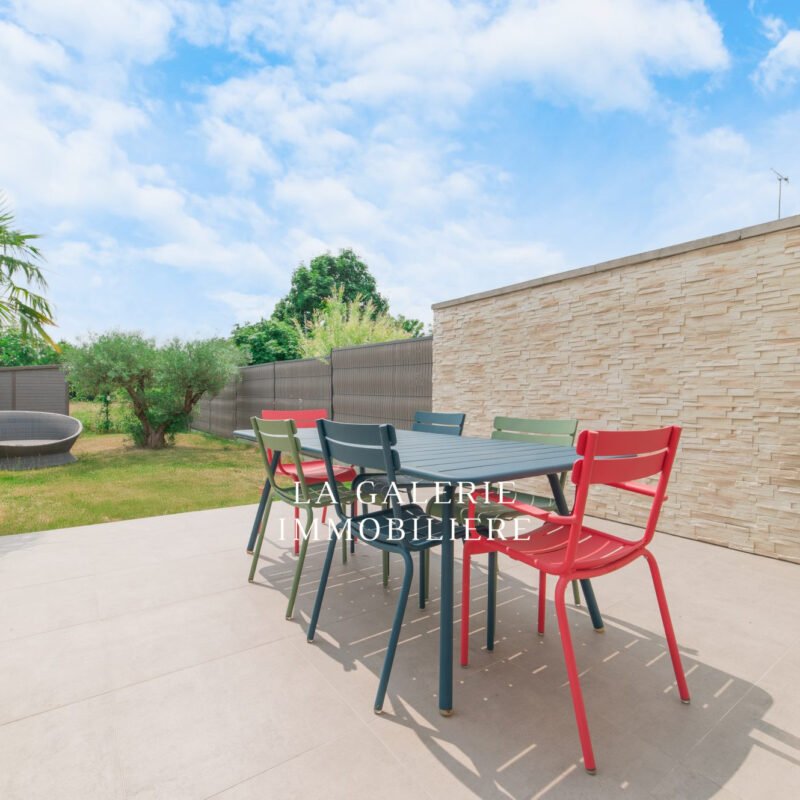 Maison 6 pièces avec terrasse et jardin à Carrières-sur-Seine (78420)
