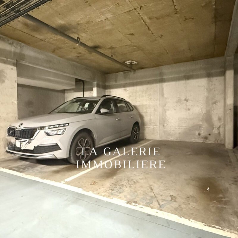 Location – Place de parking en sous-sol à Suresnes (92150)