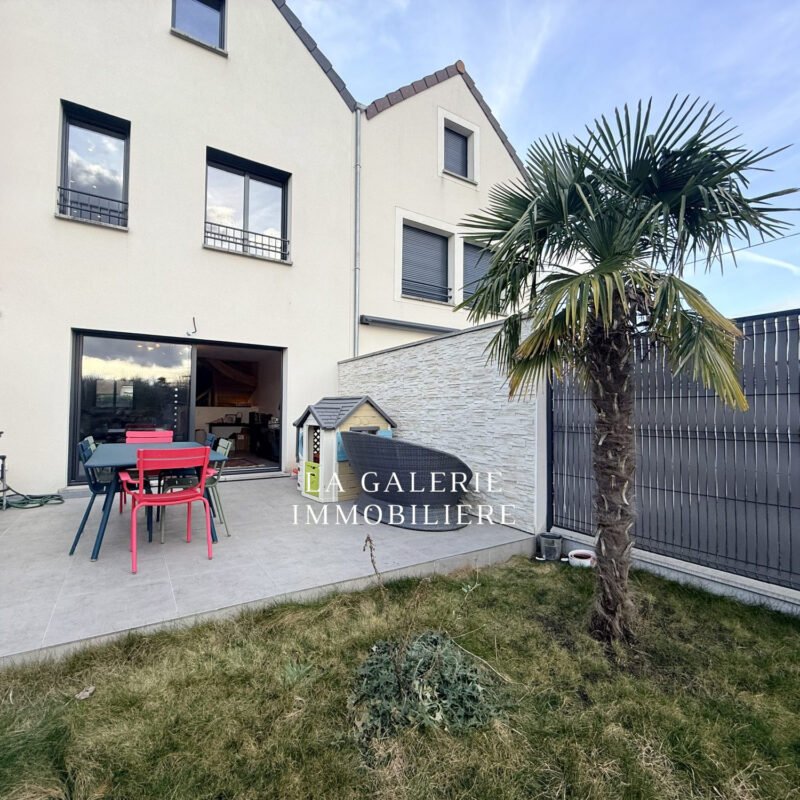 Maison 6 pièces avec terrasse et jardin 100m² à Carrières-sur-Seine (78420)