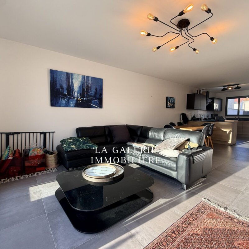 Maison 6 pièces avec terrasse et jardin 100m² à Carrières-sur-Seine (78420)