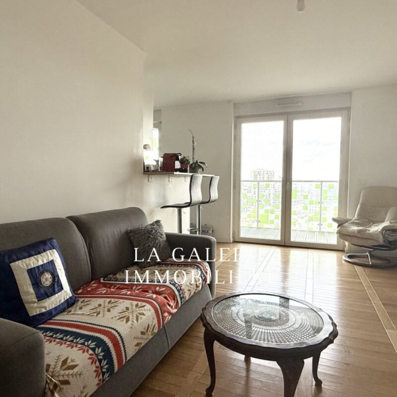 Appartement 2 pièces 45,71 m², balcon + Cave + Parking à Courbevoie (92400)