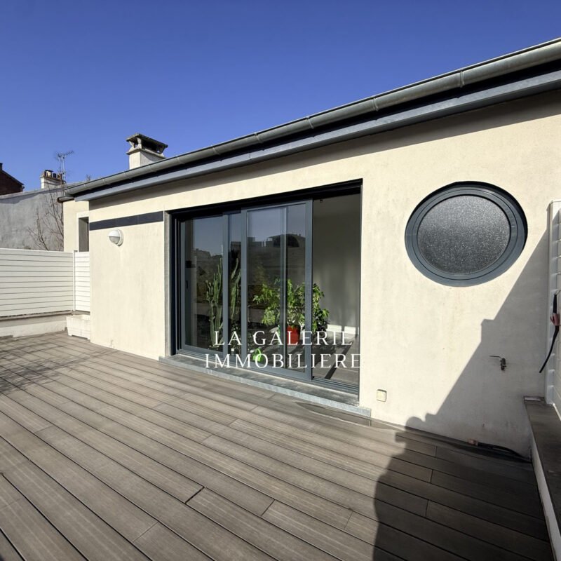 Maison 6 pièces, jardin, terrasses, dépendance et caves à Puteaux (92800)