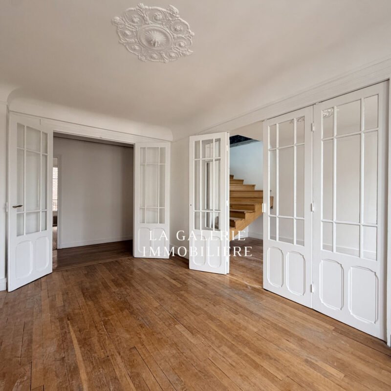 Duplex 117m² combles aménageables à Asnières-sur-Seine (92600)