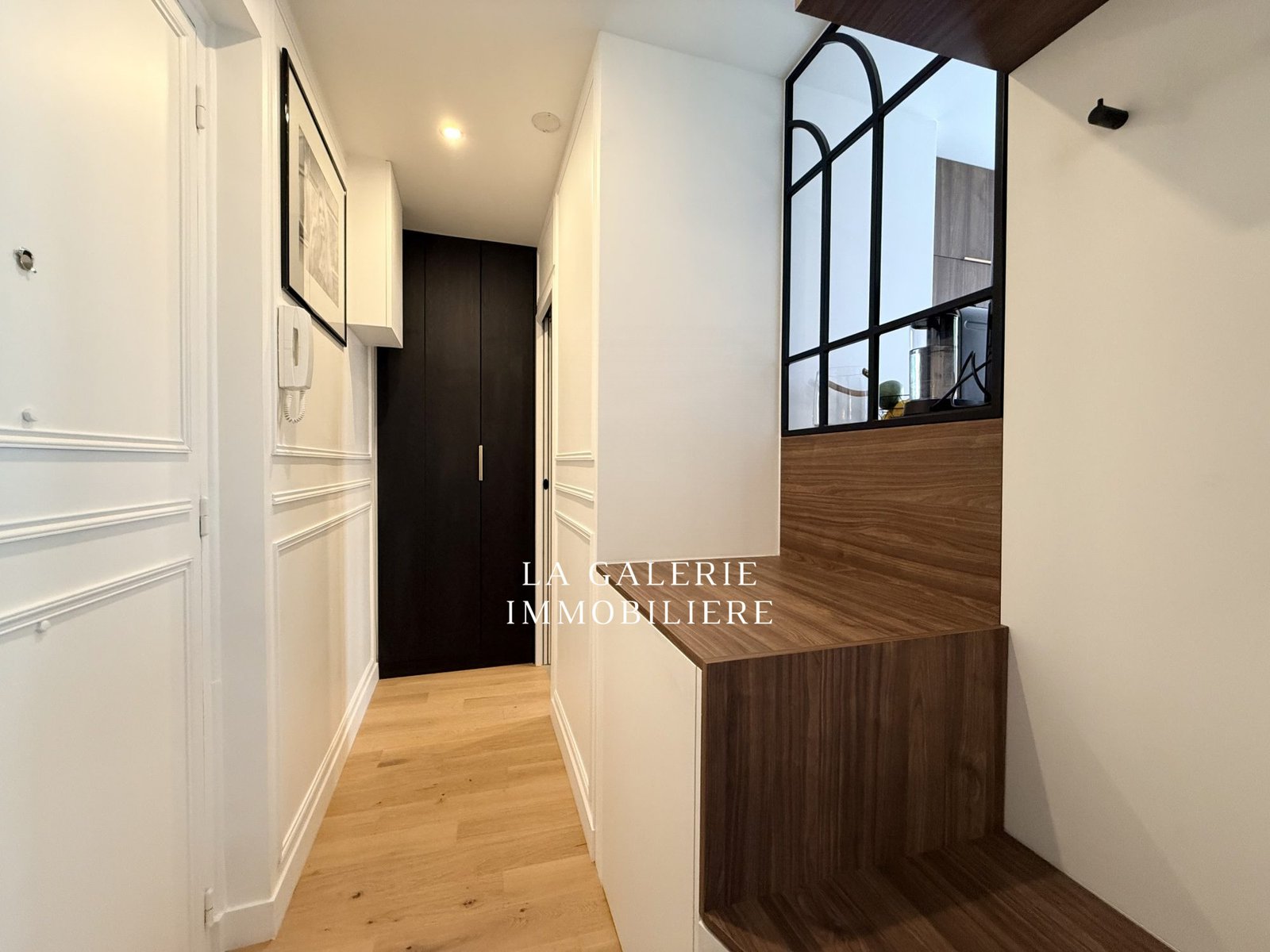 2 pièces rénové par une architecte avec cave à Courbevoie (92400) – Image 4