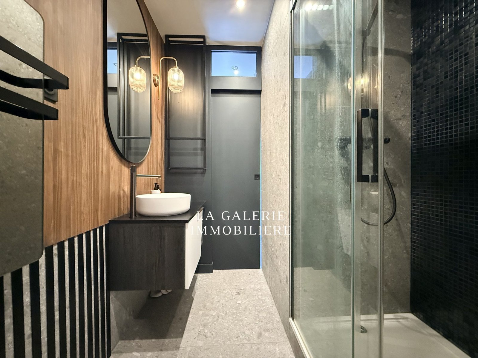 2 pièces rénové par une architecte avec cave à Courbevoie (92400) – Image 8