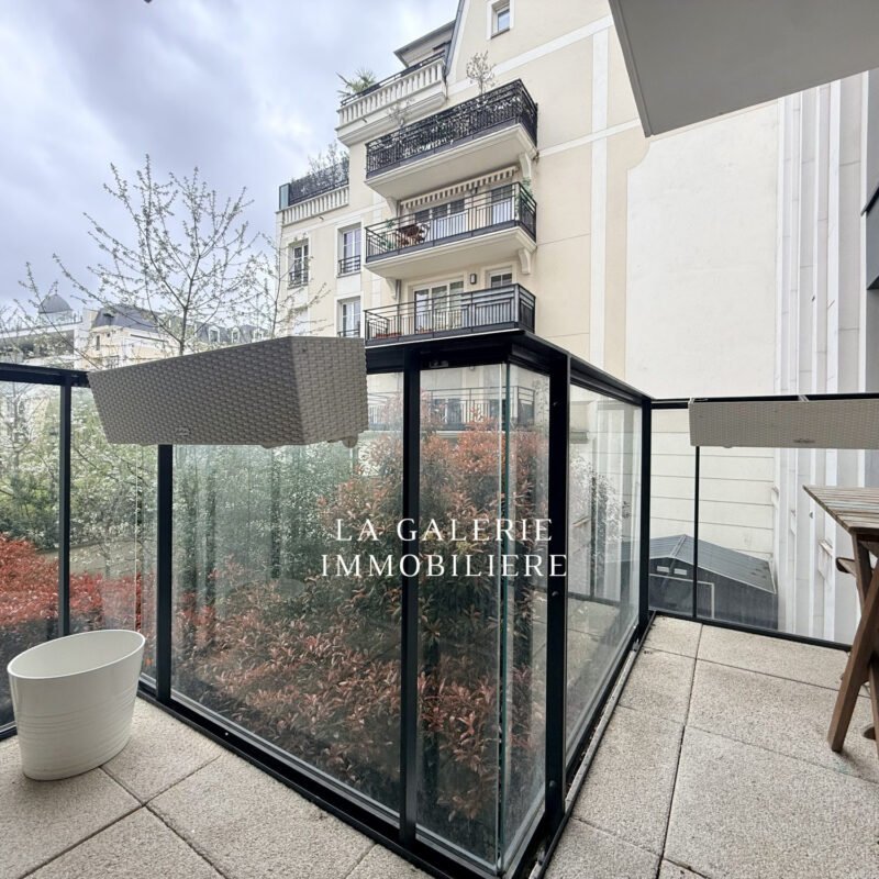 Location meublée – 3 pièces 63 m² et parking à Puteaux (92800)