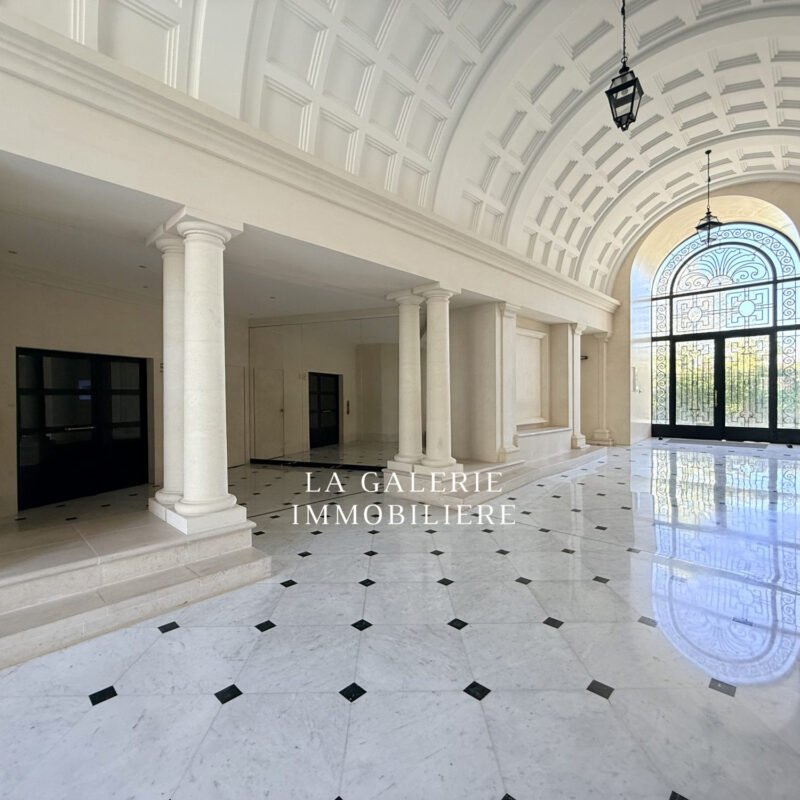 Appartement 3 pièces 72m² avec loggia, balcon & box à Puteaux (92800)