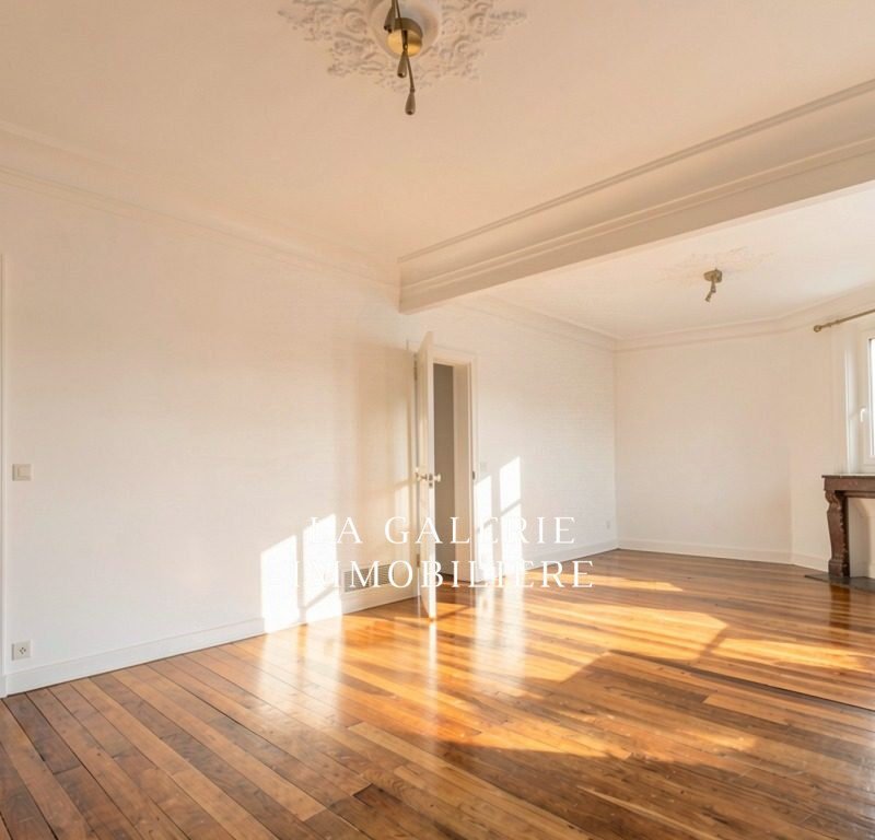 PUTEAU CENTRE-VILLE  7MIN TRAMAWAY T2-3 PIÈCES DE CARACTÈRE – 67 M² HAUSSMANNIEN – RAVALÉ – TRAM T2 à Puteaux (92800)