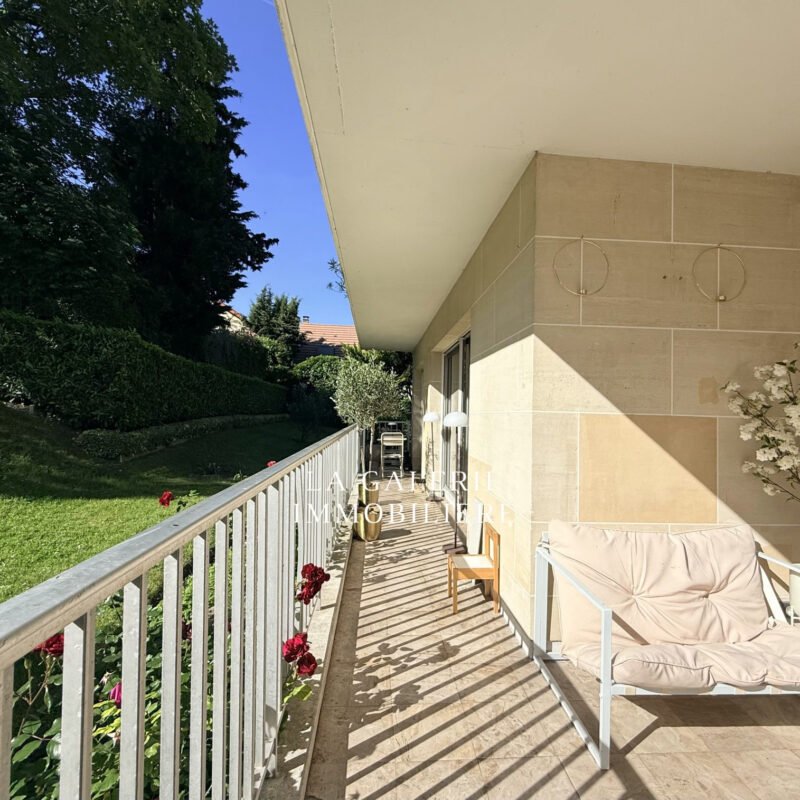 Appartement 4 pièces terrasse, cave + parking à Nanterre (92000)