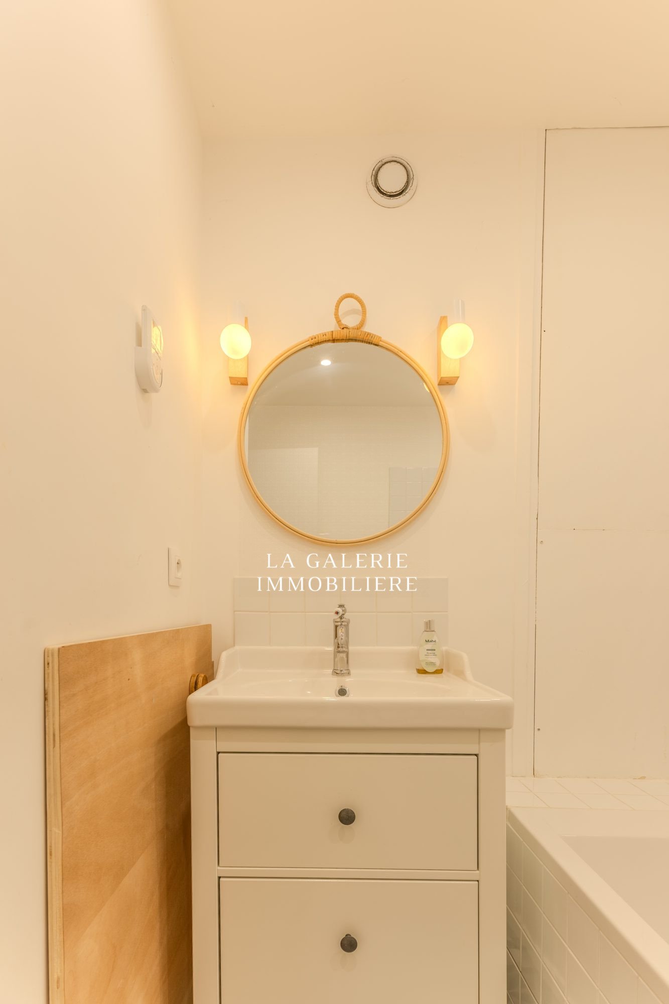 Suresnes – Quartier Liberté – Appartement 4 pièces 99 m² – Vue Tour Eiffel & vue dégagée – Balcon – Tram La Défense 8 min à Suresnes (92150) – Image 9