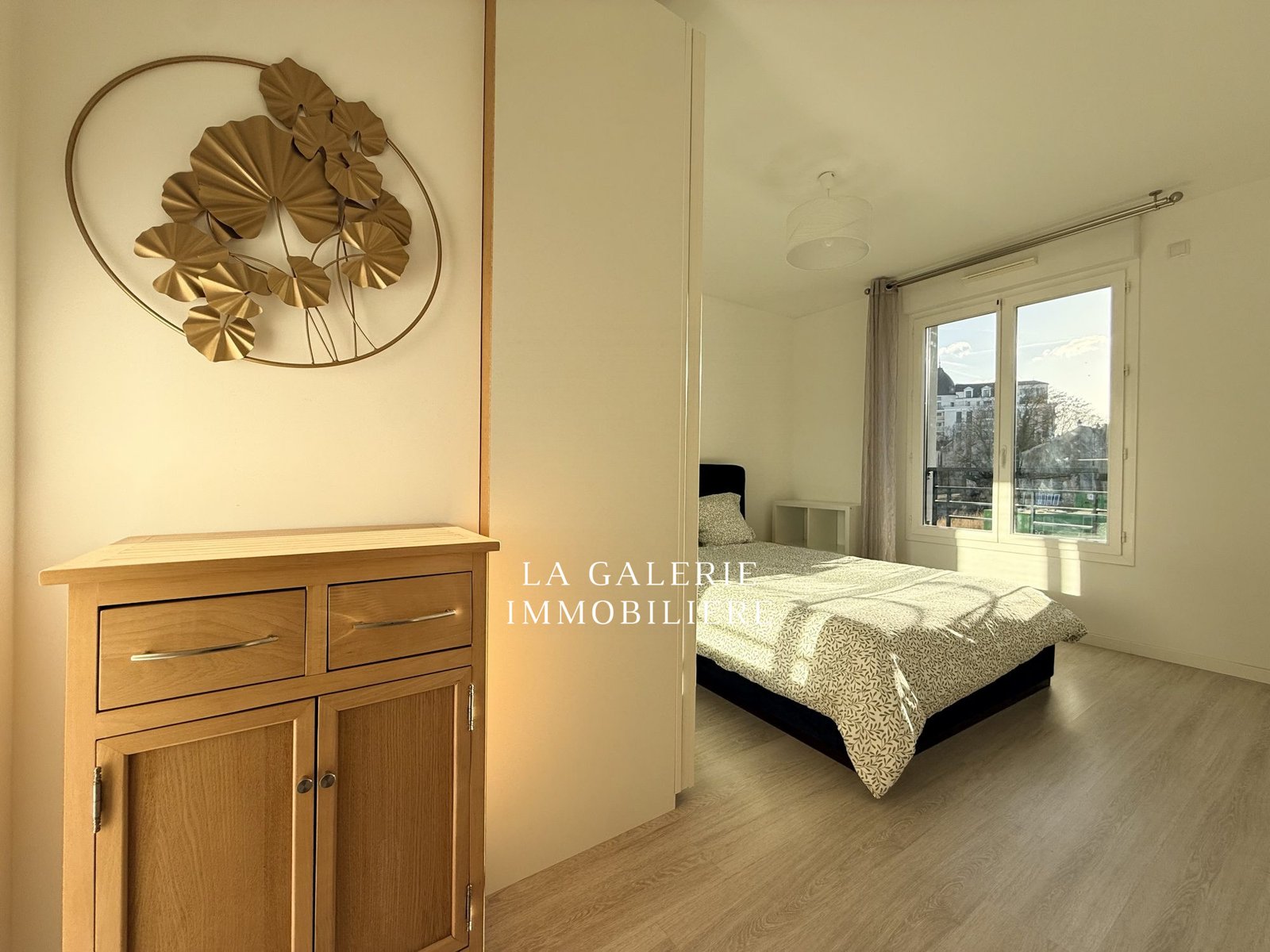 Location meublée - 3 pièces 65 m² avec cave et parking à Puteaux (92800) – Image 5