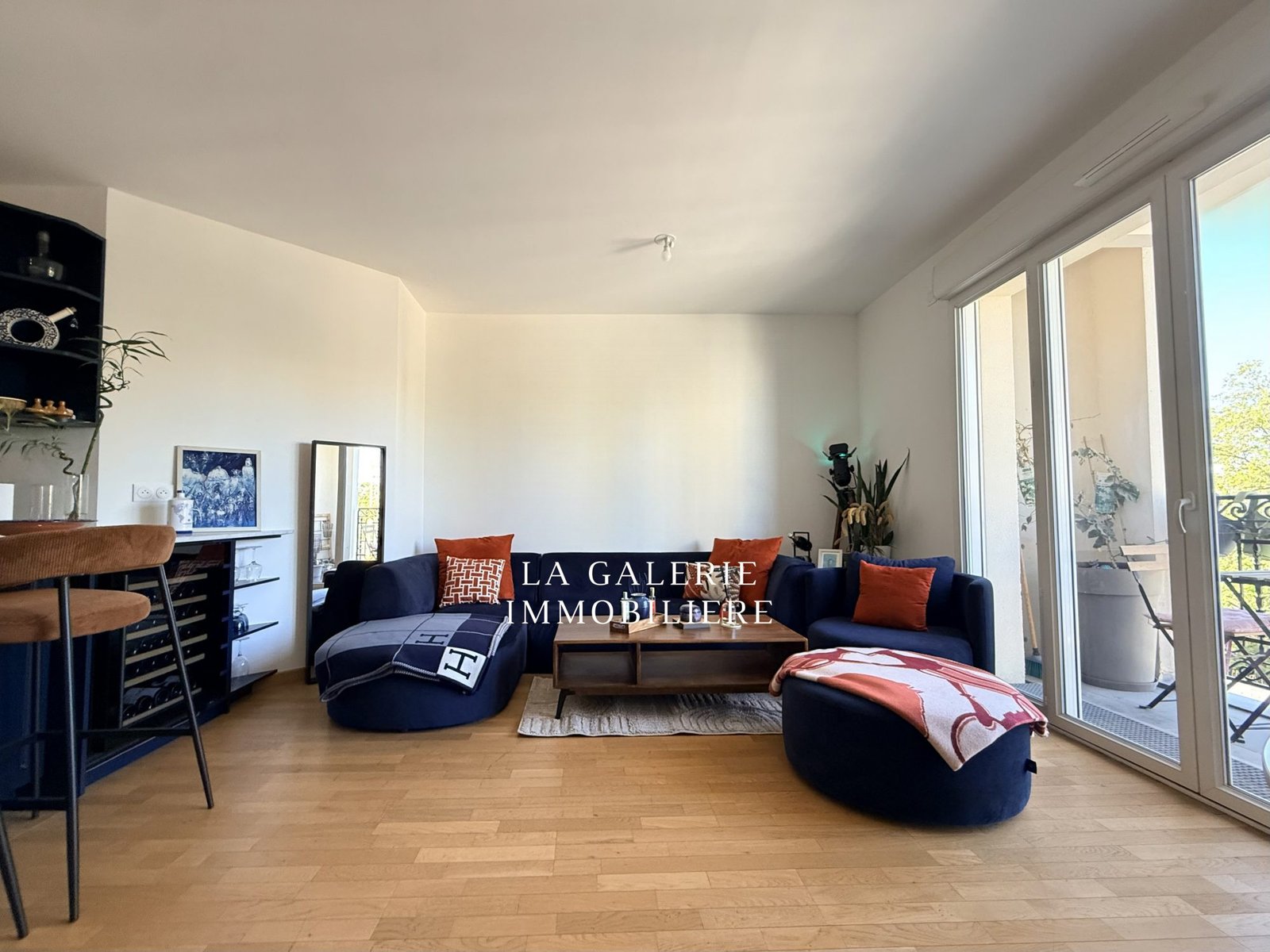 Location 2 pièces meublée avec loggia et balcon à Puteaux (92800) – Image 4