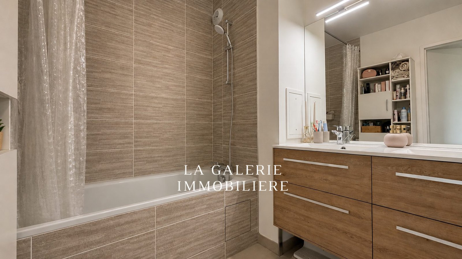 Location meublée - 3 pièces 56m², balcon et parking à Puteaux (92800) – Image 6