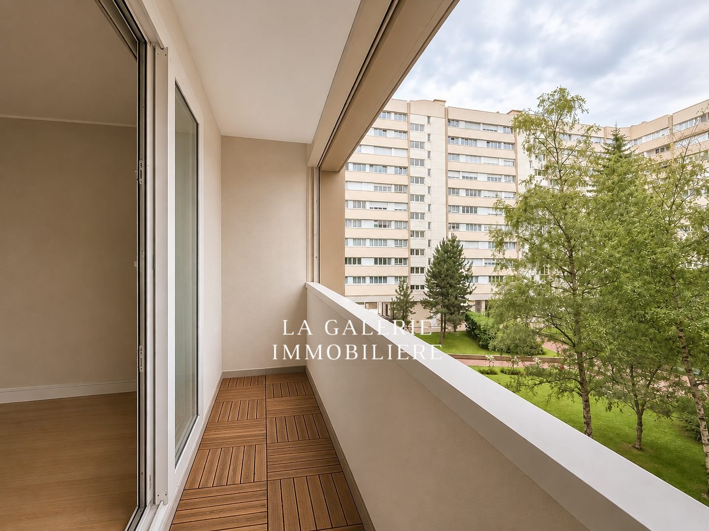 Appartement 4 pièces à rénover avec balcon, cave et 2 parkings à Puteaux (92800) – Image 5