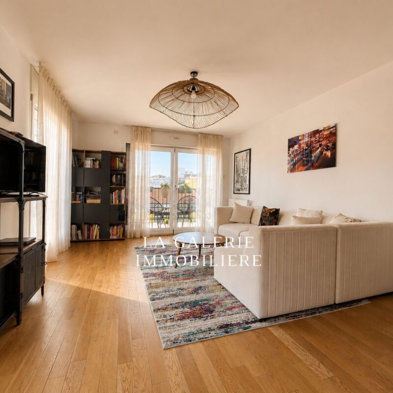 Appartement meublé 4 pièces, balcon et parking à Puteaux (92800)