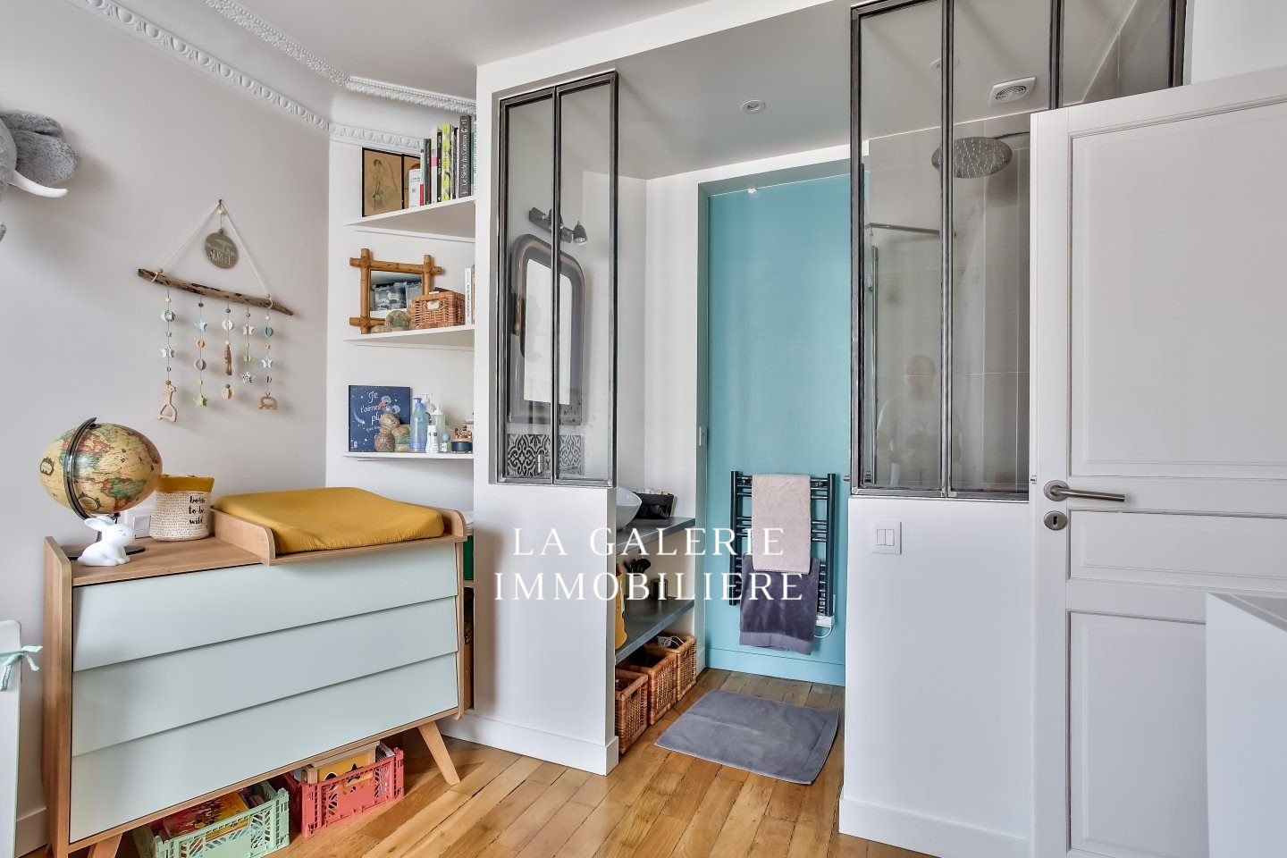 Appartement 2 pièces rénové, belle vue sur Paris et cave à Paris (75018) – Image 10