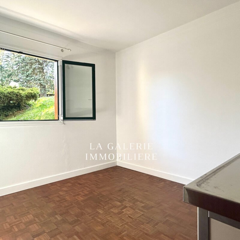 Location – Studio 12m² à Garches (92380)