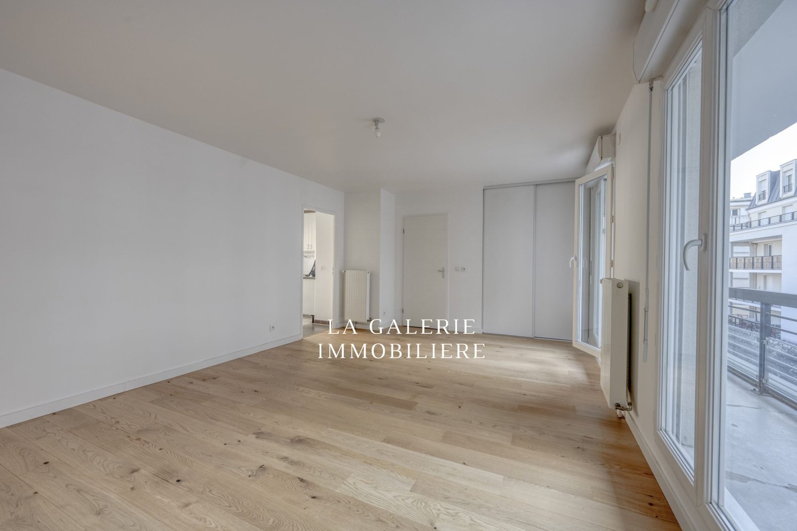 Appartement 4 pièces 2 balcons + parking à Puteaux (92800) – Image 3