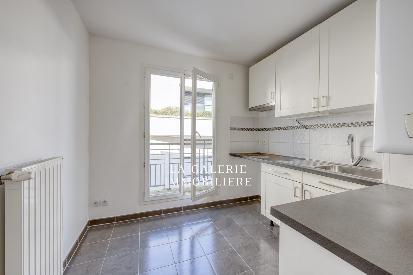 Appartement 4 pièces 2 balcons + parking à Puteaux (92800) – Image 4