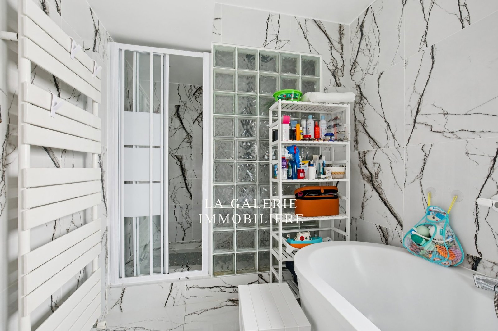 Maison 250m² avec jacuzzi, sauna et cour de 96m² à Nanterre (92000) – Image 7
