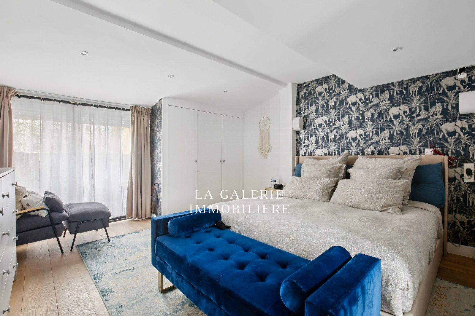 Maison 250m² avec jacuzzi, sauna et cour de 96m² à Nanterre (92000) – Image 8