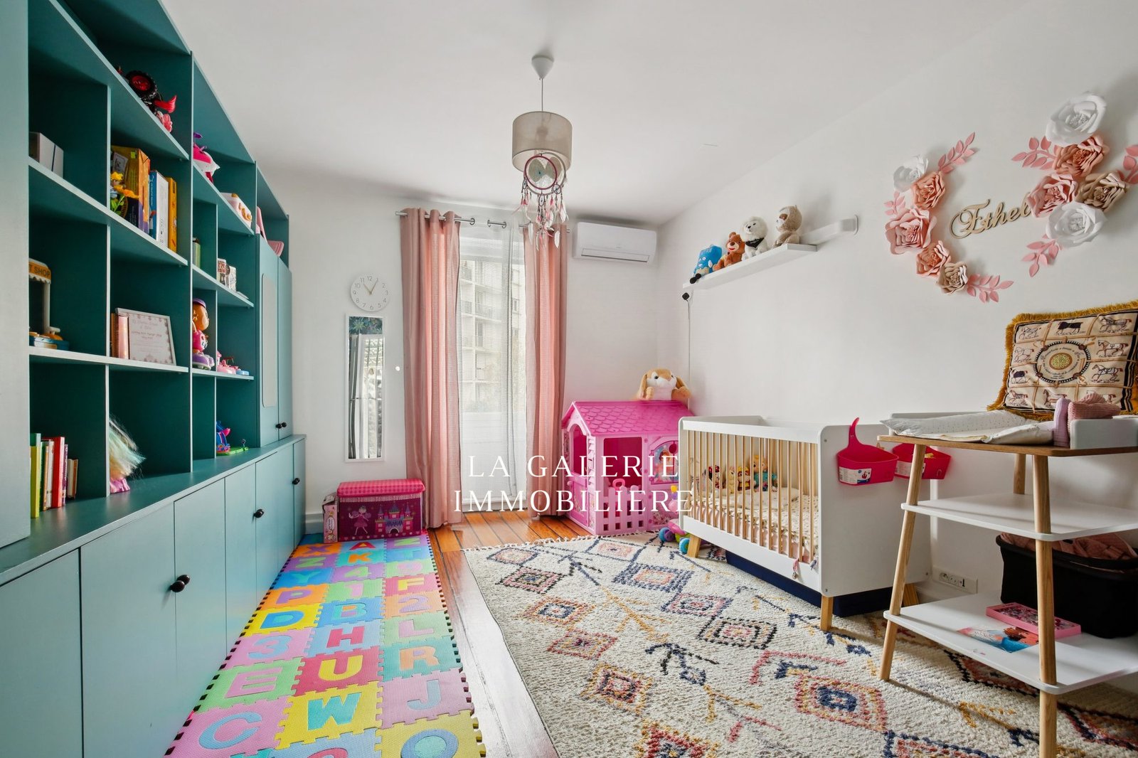 Maison 250m² avec jacuzzi, sauna et cour de 96m² à Nanterre (92000) – Image 6