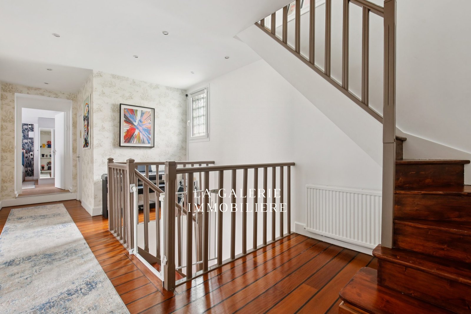 Maison 250m² avec jacuzzi, sauna et cour de 96m² à Nanterre (92000) – Image 4