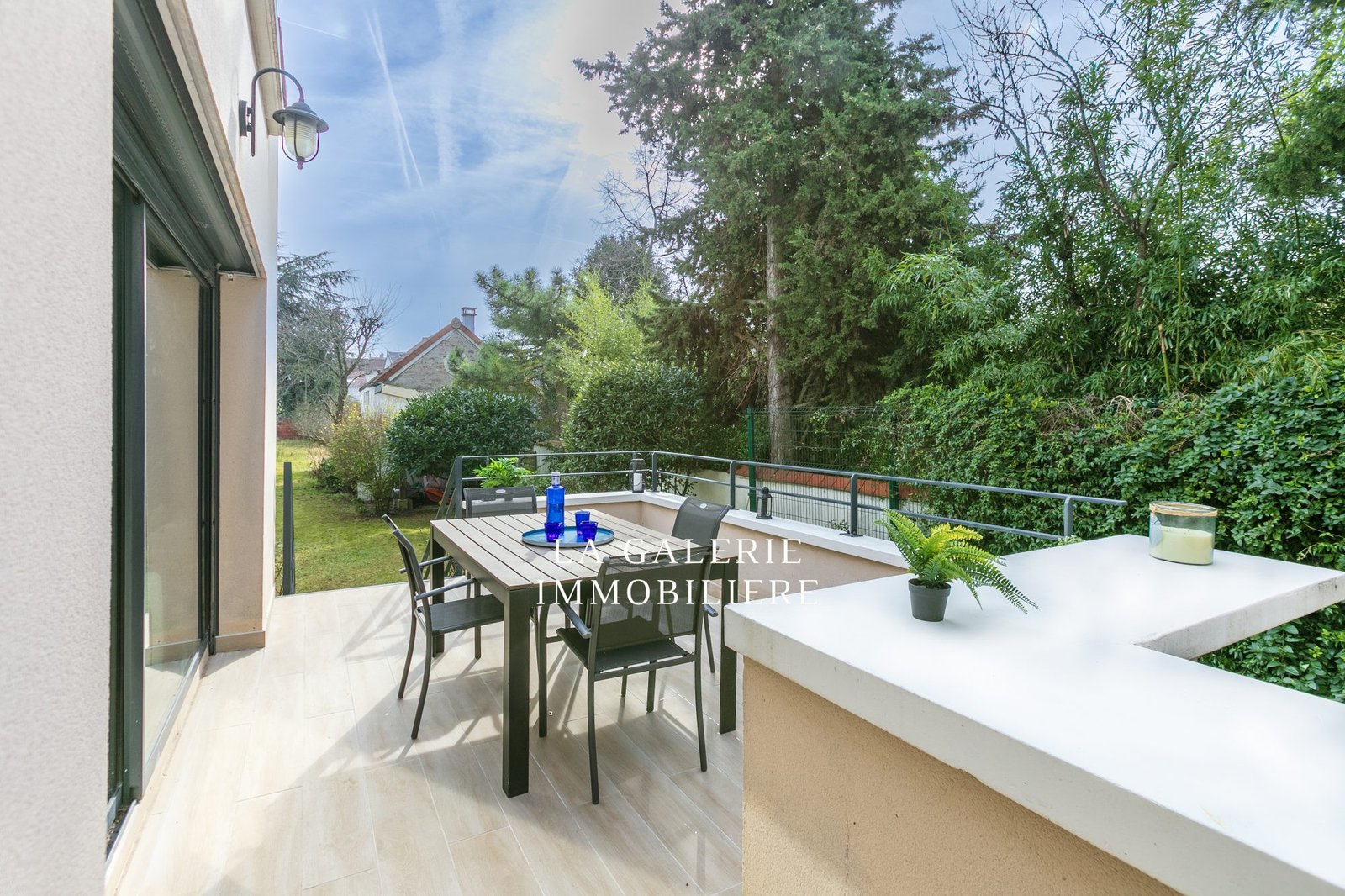 Maison, 5 chambres et terrain arboré de 800 m² à Nanterre (92000) – Image 3