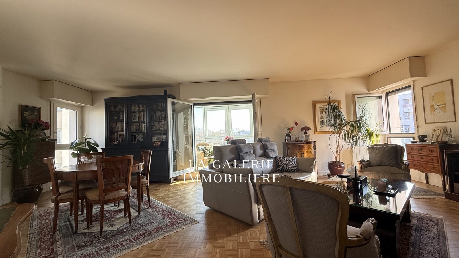 Appartement familial 4/5 pièces, cave et parking à Puteaux (92800) – Image 4