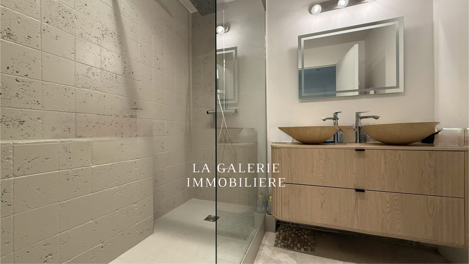 Location - 3 pièces 76m², jardin, cave, parking + box à Saint-Cloud (92210) – Image 9