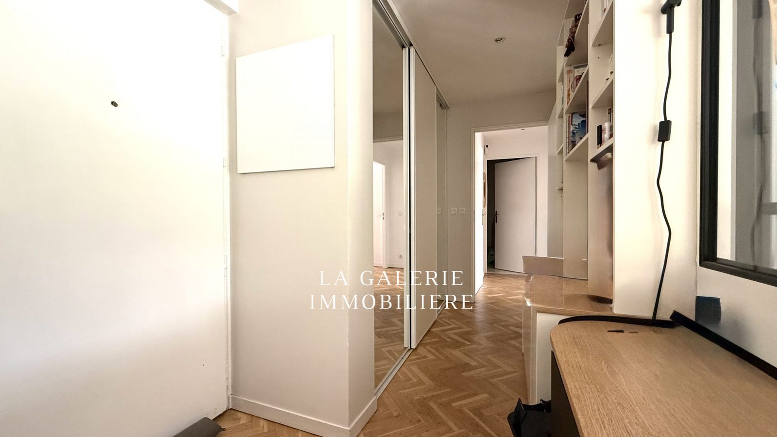 Location - 3 pièces 76m², jardin, cave, parking + box à Saint-Cloud (92210) – Image 7