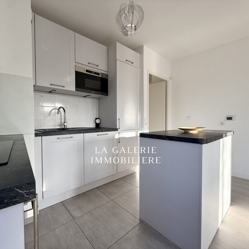 Location meublée – 3 pièces 65 m² avec cave et parking à Puteaux (92800)