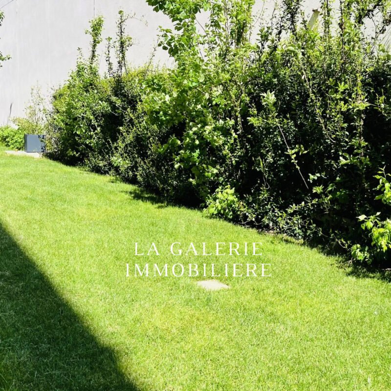 APPARTEMENT 4P JARDIN UNIQUE 175M2 AU CALME AU FRAIS à Courbevoie (92400)